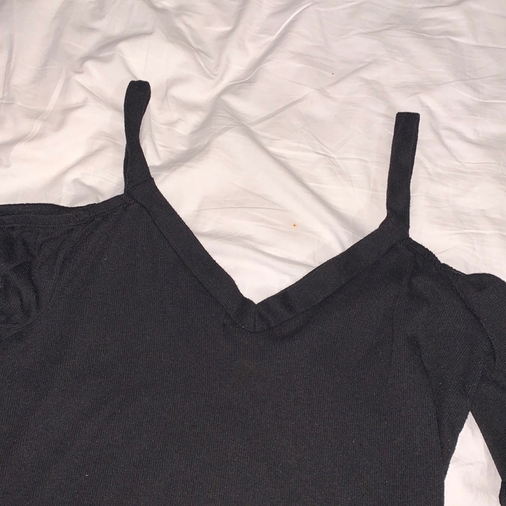 Cold Shoulder Top - Picture 3 of 5